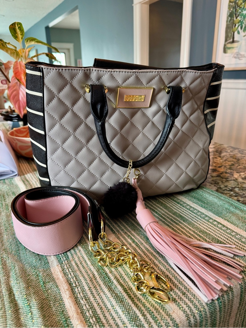 Betsey Johnson Quilted Gray Tote Pink Crossbody Strap Tassel